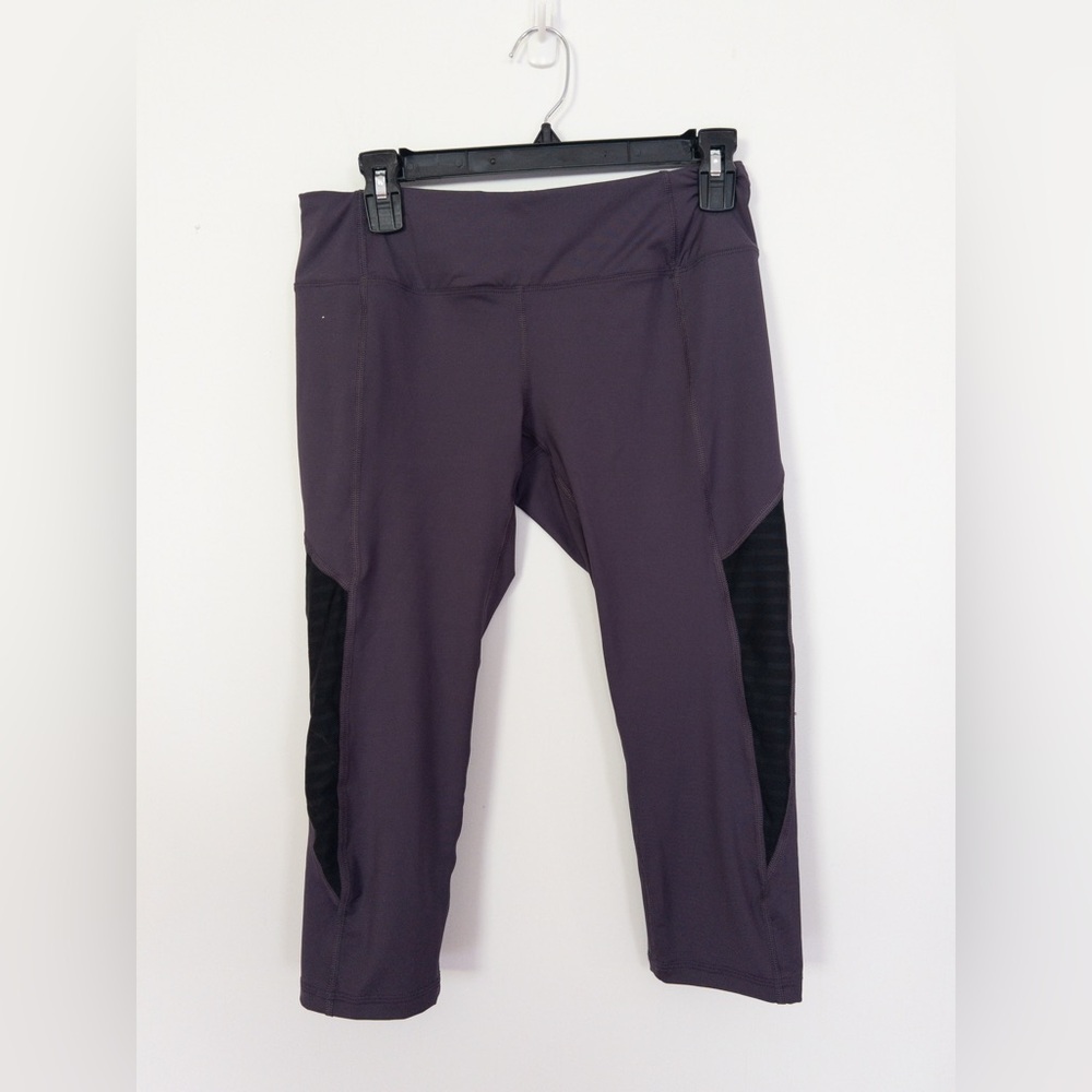 Virus Yoga Pants size medium. Color plum purple. Internal drawstring